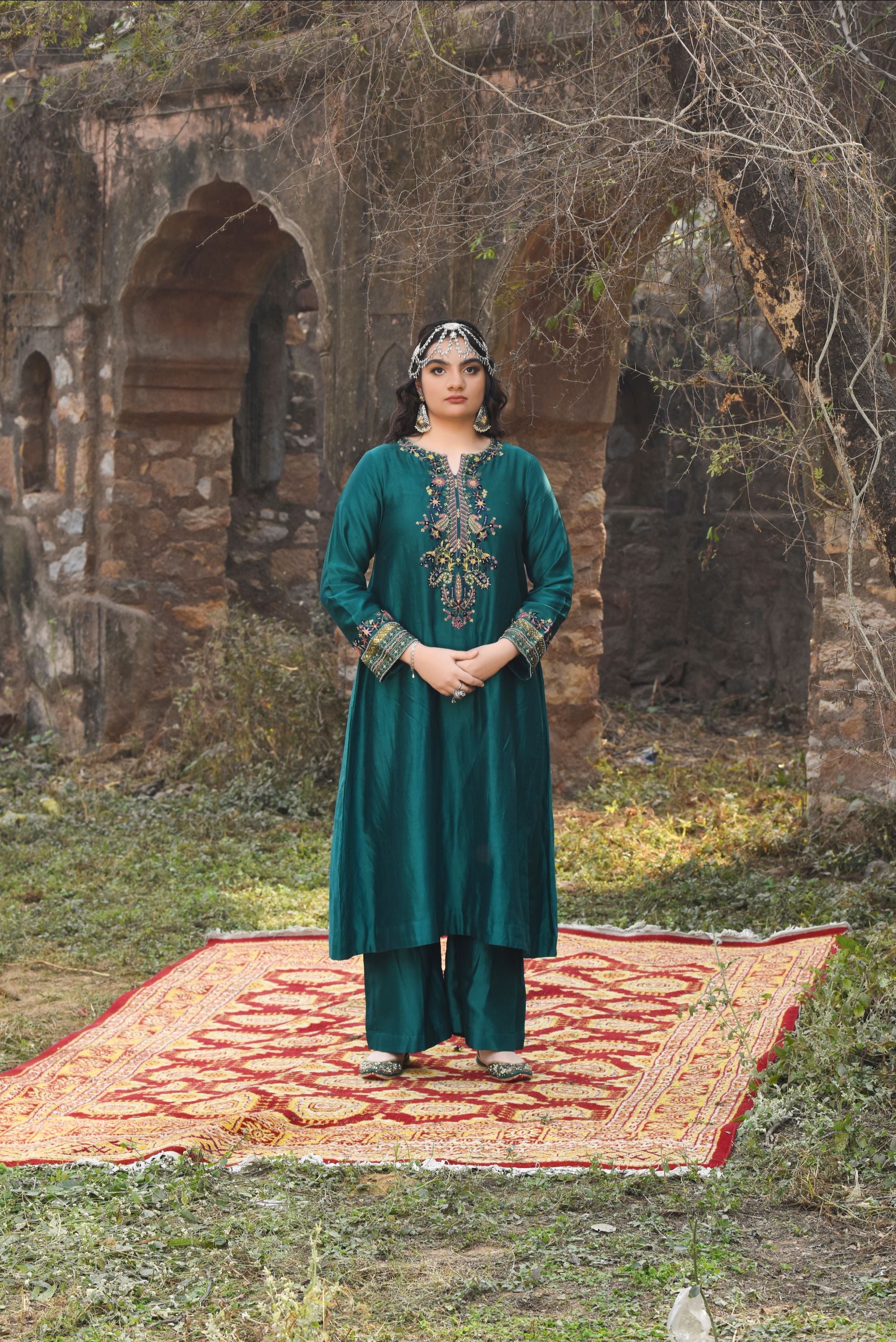 Emerald Chanderi Kurta Set With Aari Work, Chanderi Pants And Organza Dupatta