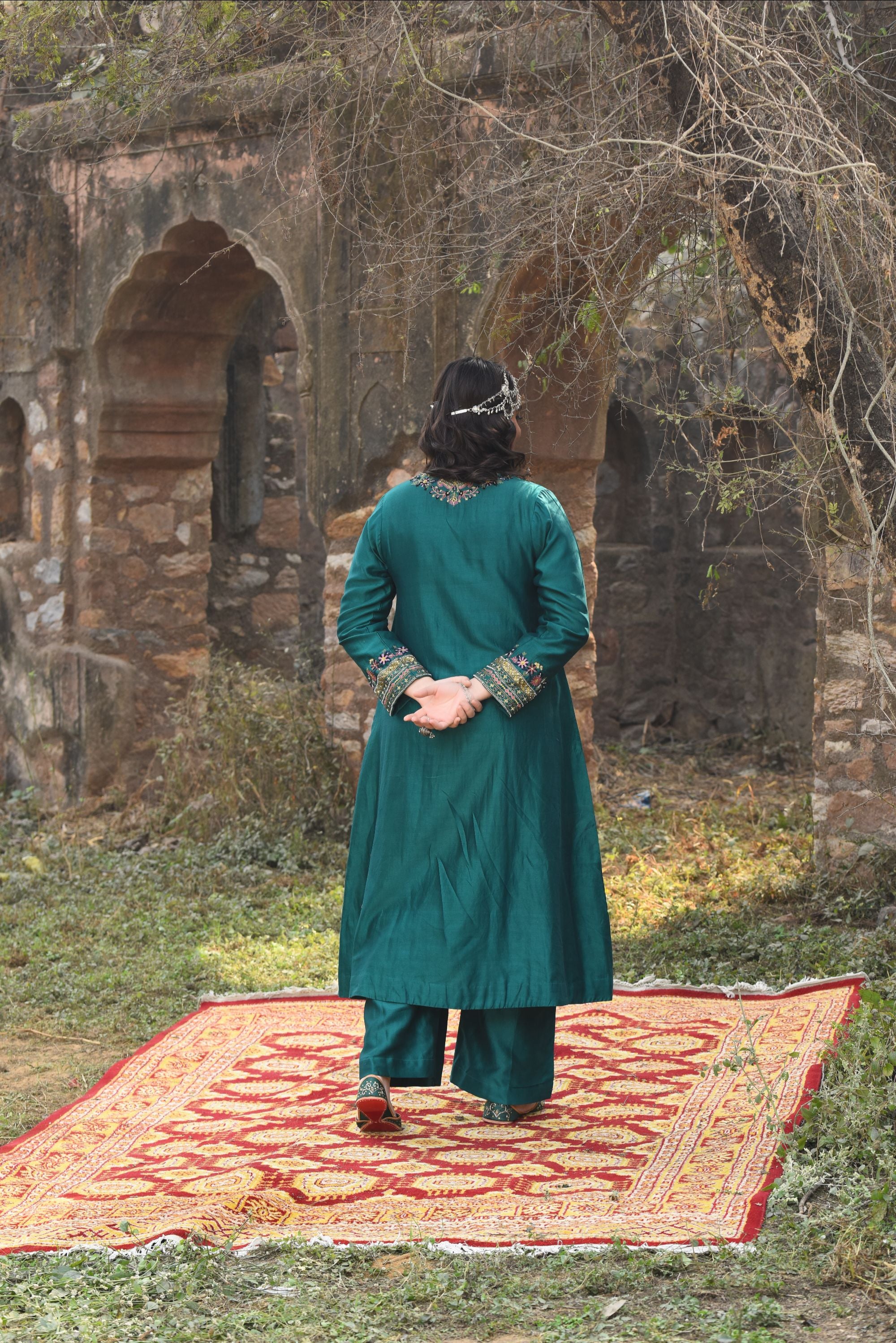 Emerald Chanderi Kurta Set With Aari Work, Chanderi Pants And Organza Dupatta