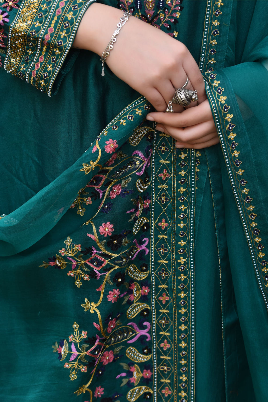 Emerald Chanderi Kurta Set With Aari Work, Chanderi Pants And Organza Dupatta