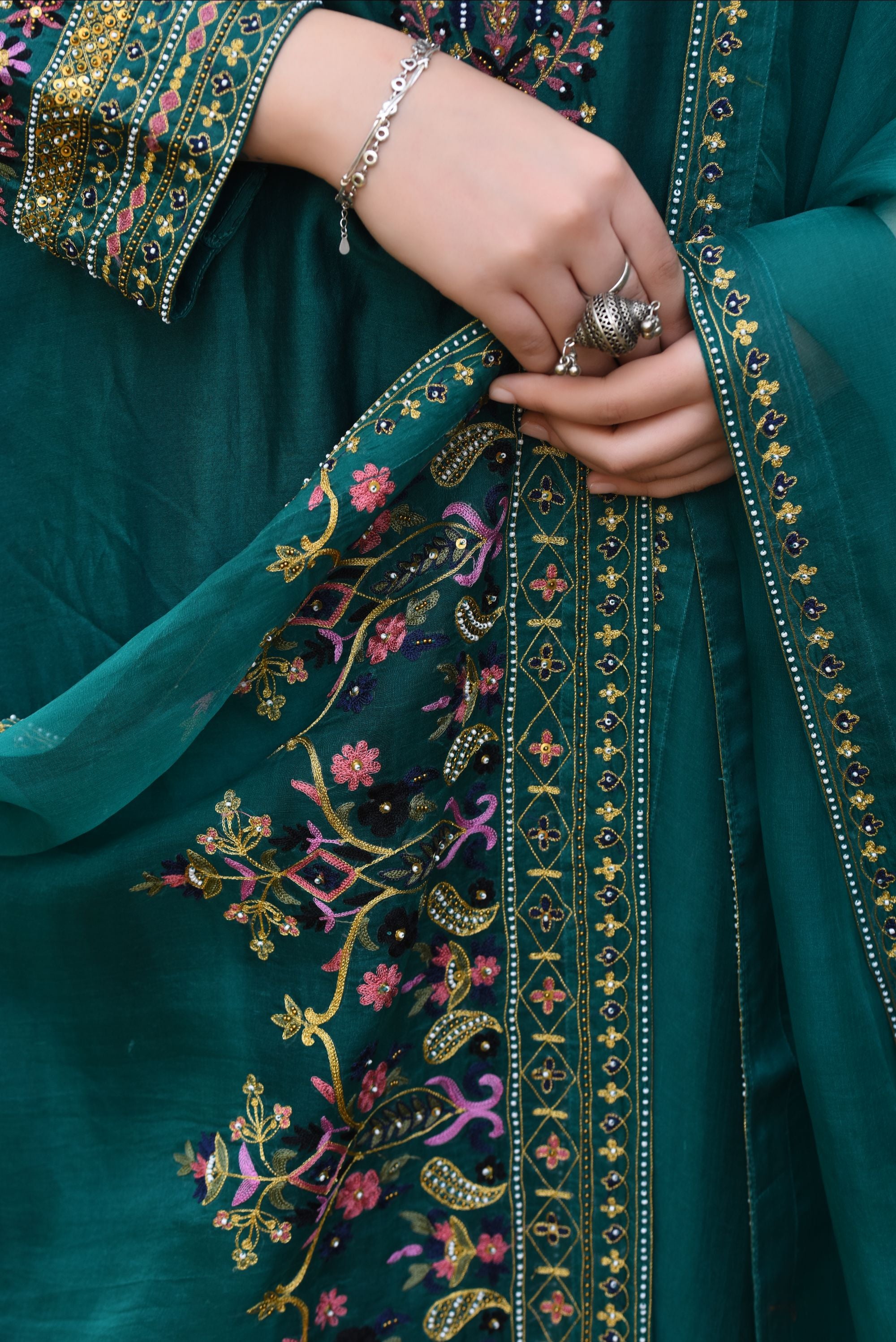 Emerald Chanderi Kurta Set With Aari Work, Chanderi Pants And Organza Dupatta