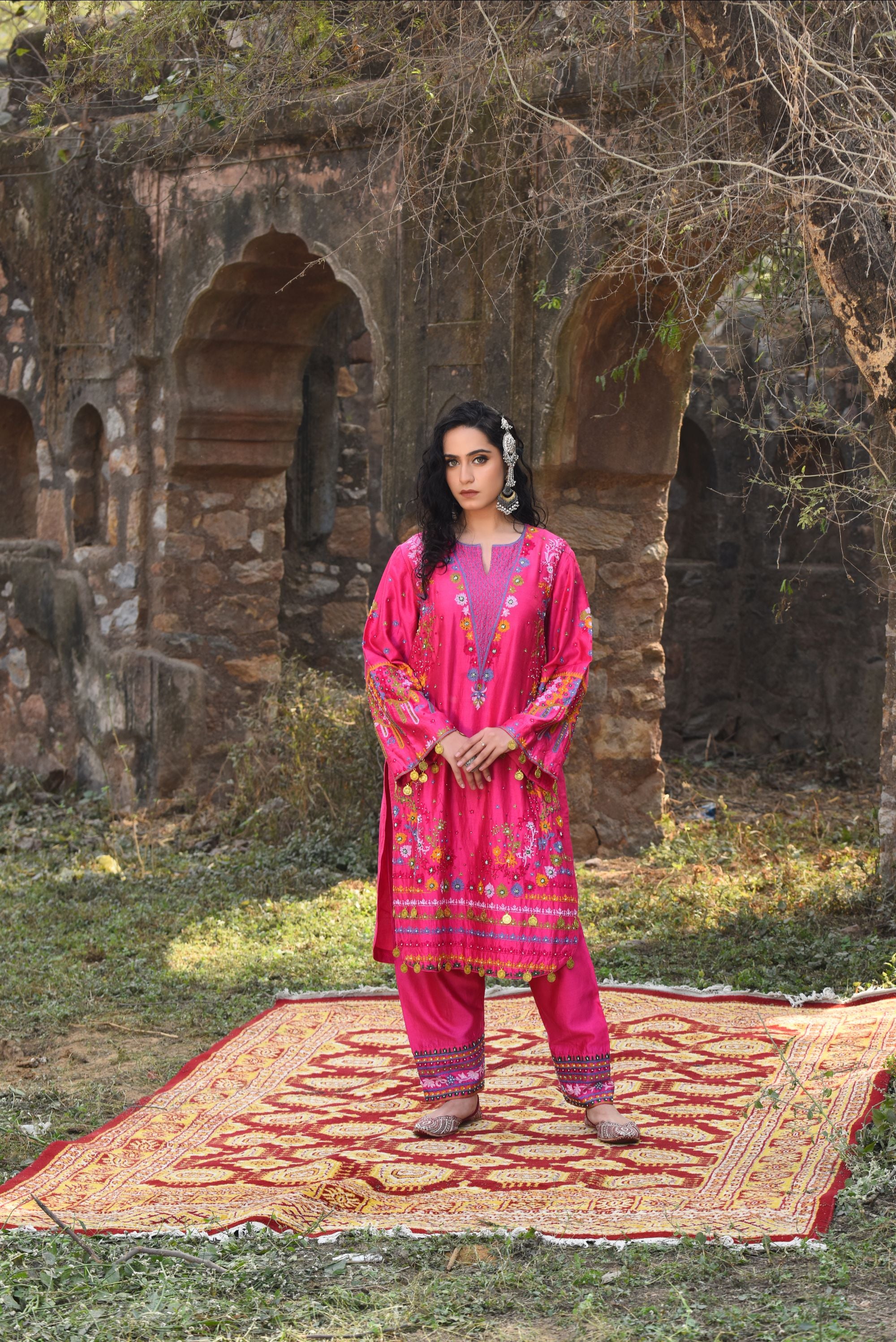 Pink Chanderi Kurta Set With Aari Work, Pants With Aari Work Striped Organza Dupatta