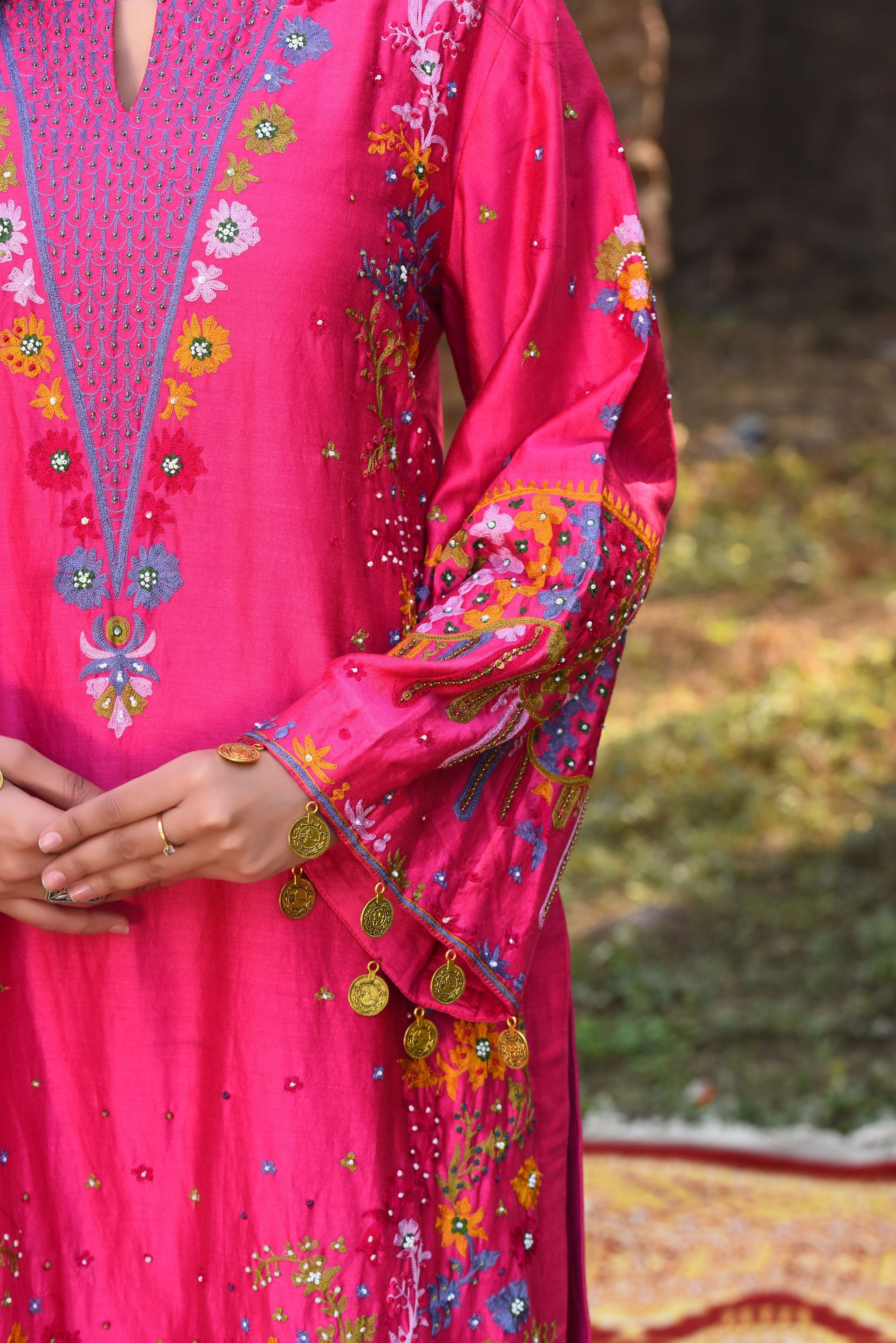 Pink Chanderi Kurta Set With Aari Work, Pants With Aari Work Striped Organza Dupatta