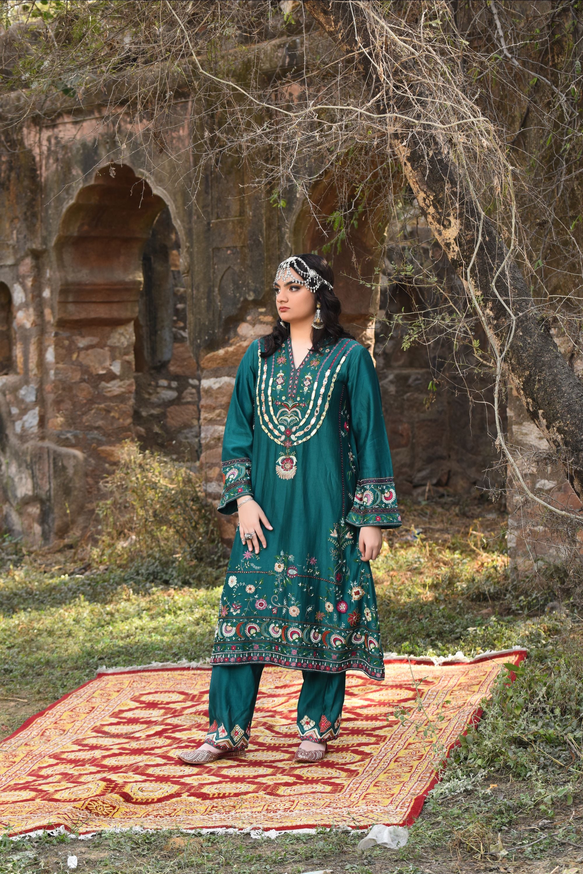 Emerald Chanderi Kurta Set With Aari Work And Mirror Work, Chanderi Pants With Jaal Organza Dupatta
