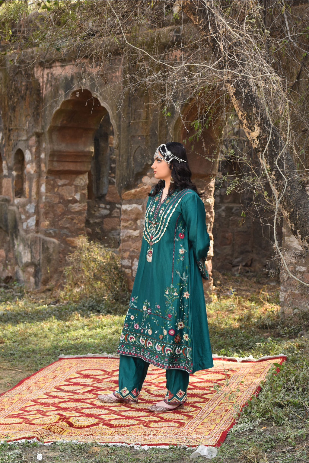 Emerald Chanderi Kurta Set With Aari Work And Mirror Work, Chanderi Pants With Jaal Organza Dupatta