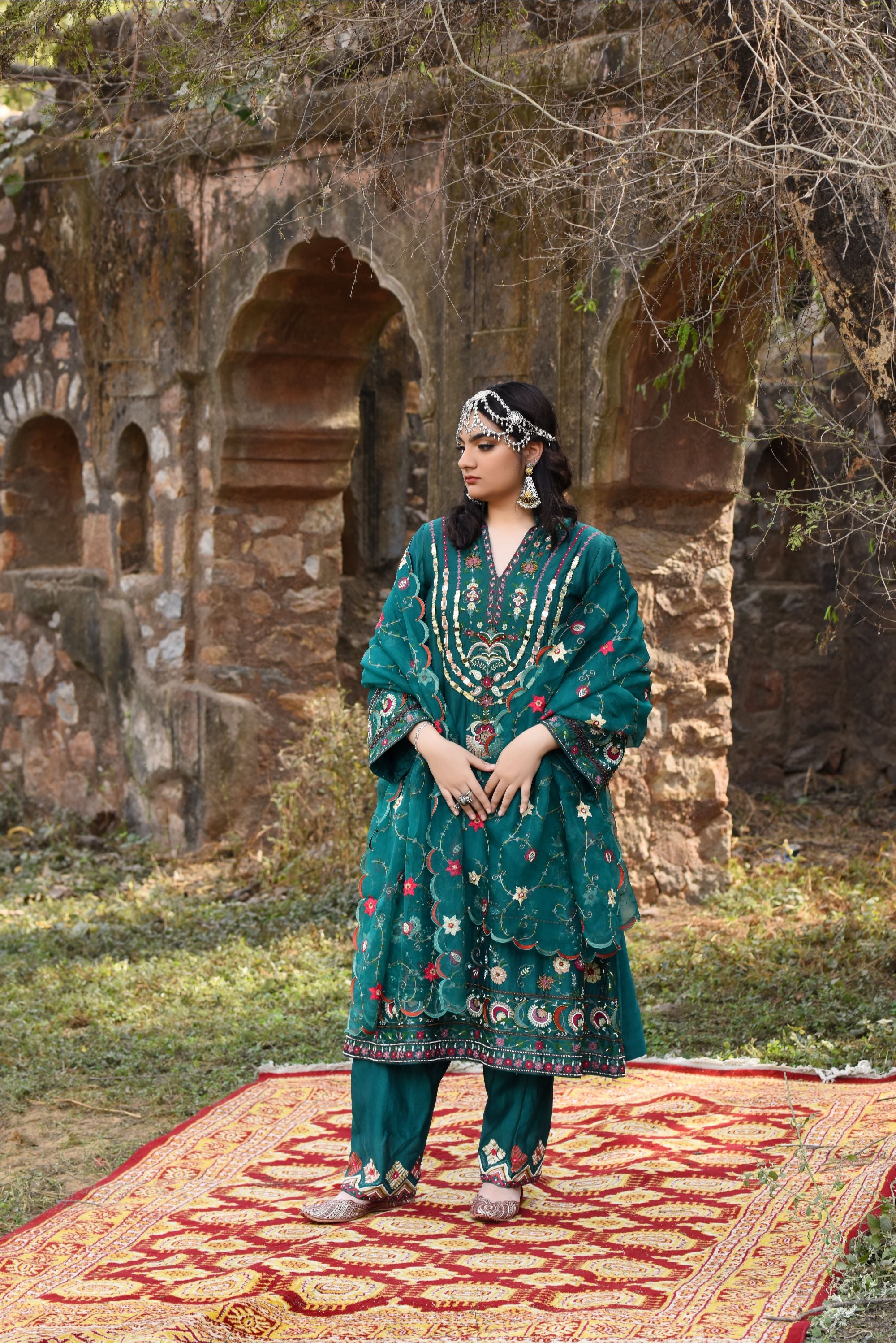 Emerald Chanderi Kurta Set With Aari Work And Mirror Work, Chanderi Pants With Jaal Organza Dupatta